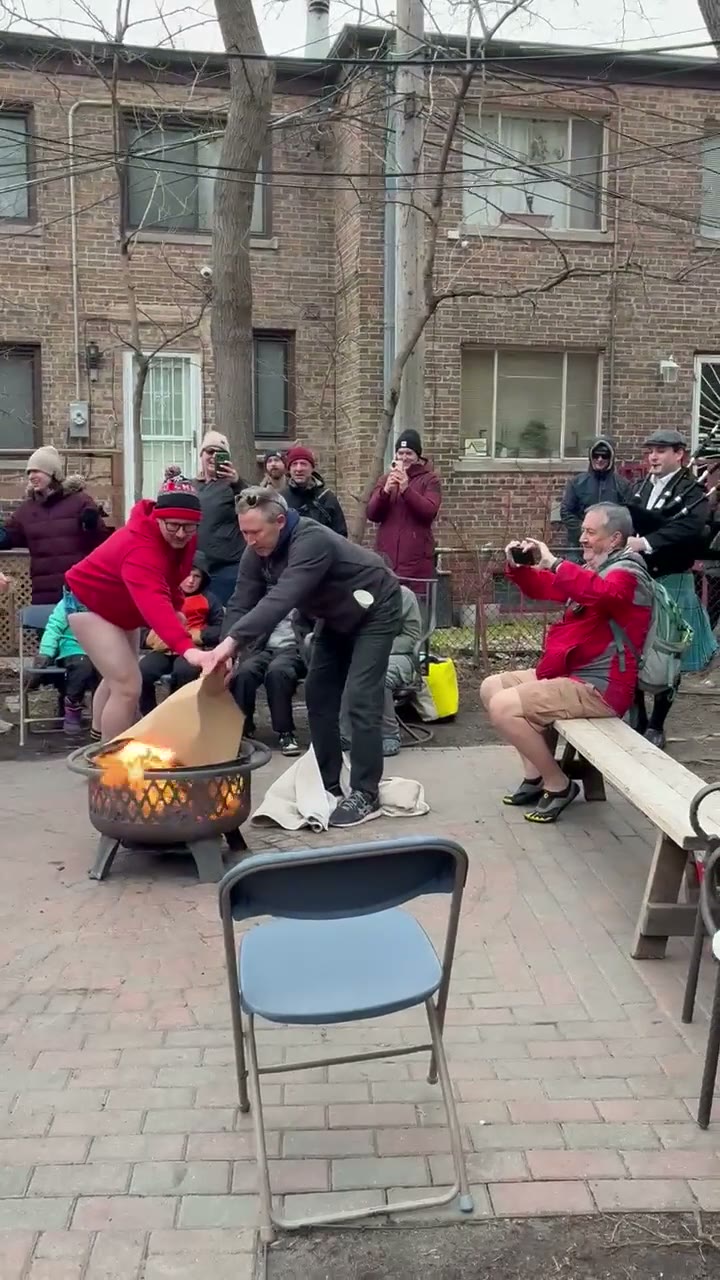 Video: The gathering before the plunge